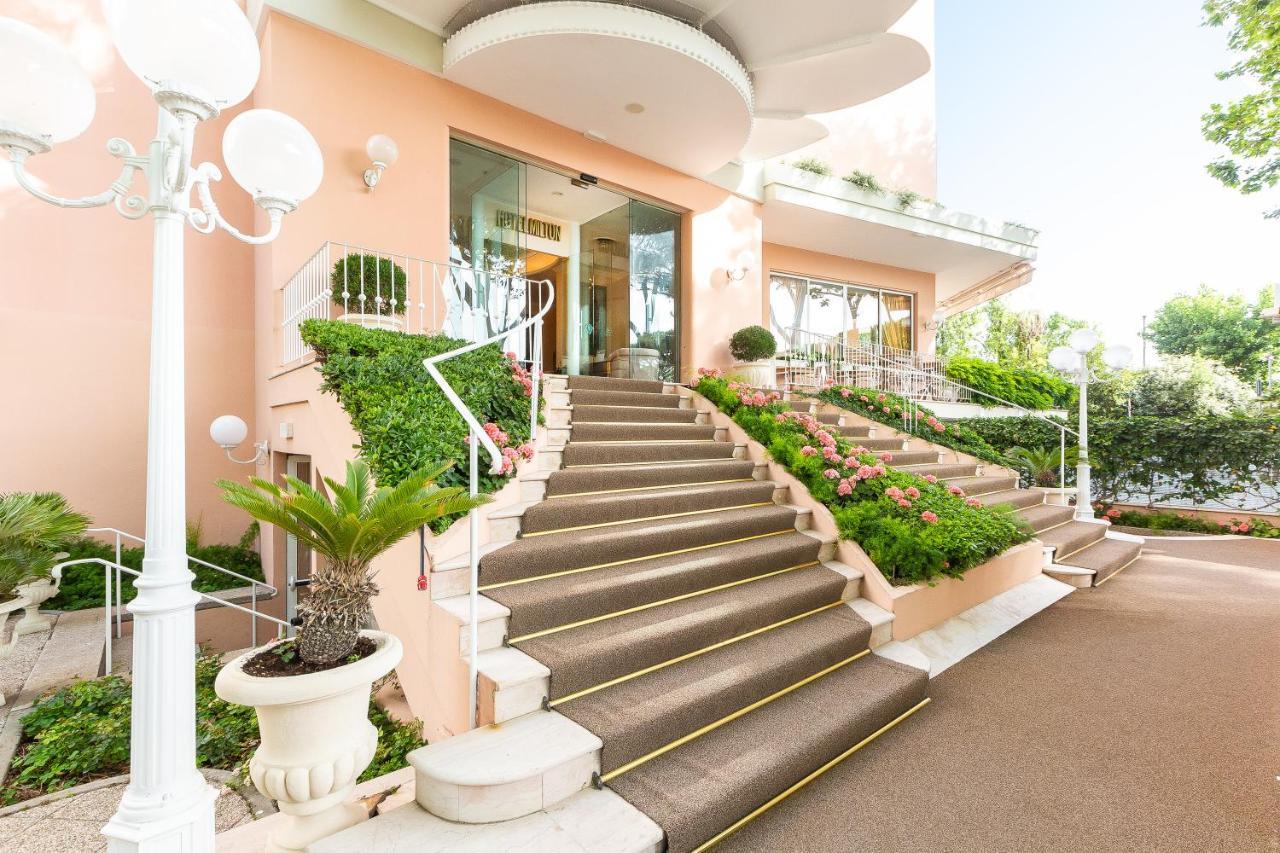 Hotel Milton Римини Екстериор снимка