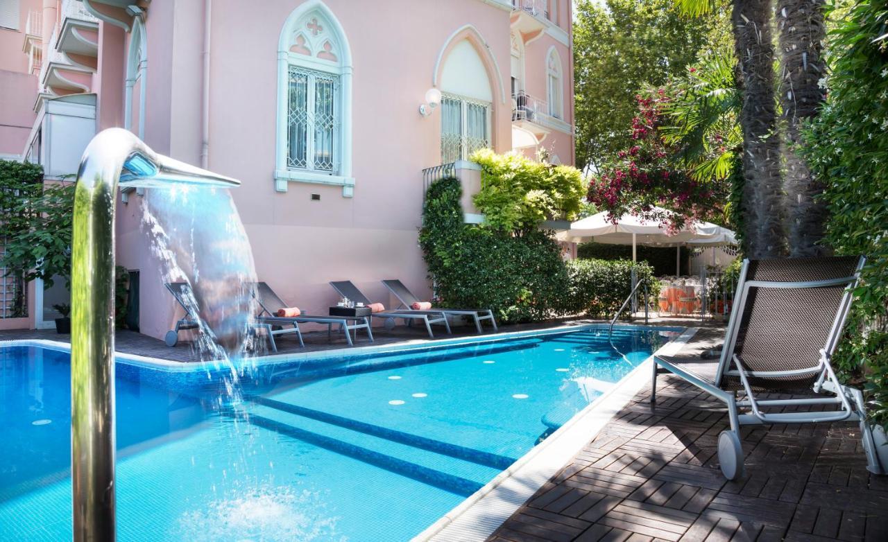 Hotel Milton Римини Екстериор снимка